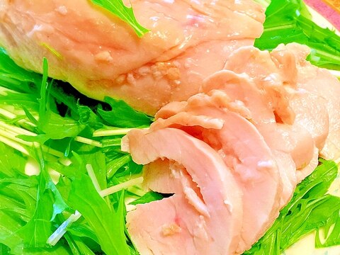 旨汁を逃さない ジューシー蒸し鶏ハム レシピ 作り方 By 嵯峨 恭也 楽天レシピ 旨汁を逃さない ジューシー蒸し鶏ハム レシピ 作り方 By 嵯峨 恭也 楽天レシピ